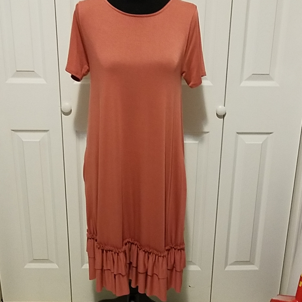 Short sleeve dress